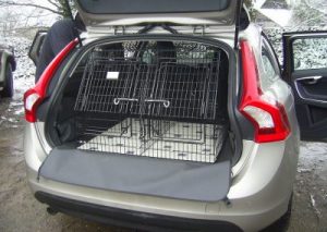 Volvo v40 outlet dog crate